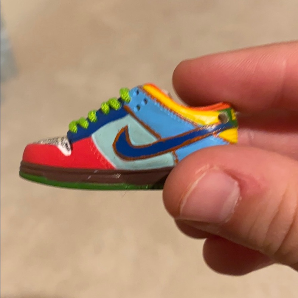 Mini what the dunks - Picture 2 of 3